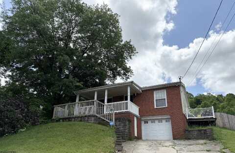 22 Clark Street, Rivesville, WV 26588