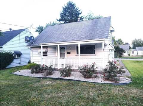 107 N Roanoke Avenue, Austintown, OH 44515