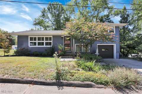 1902 Clairmont Avenue, Cambridge, OH 43725