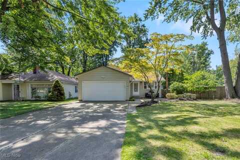 64 E Shore Boulevard, Timberlake, OH 44095