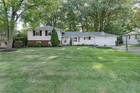 955 Oakview Drive, Highland Heights, OH 44143