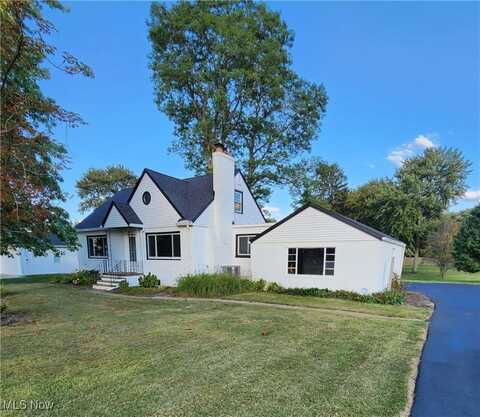 4959 Hudson Drive, Stow, OH 44224