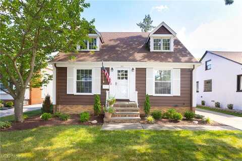551 Elmwood Road, Bay Village, OH 44140
