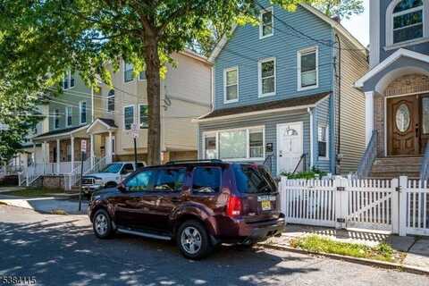 1018 Anna St, Elizabeth, NJ 07201
