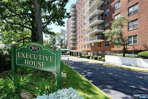 301 Beech Street 1, Hackensack, NJ 07601