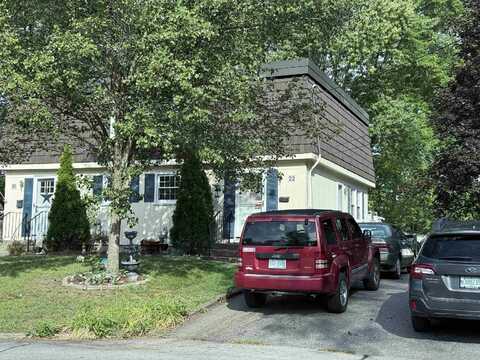 22 Kern Drive, Nashua, NH 03060