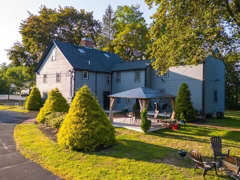 47 Newton Road, Plaistow, NH 03865