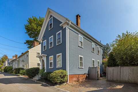 74 Gates Street, Portsmouth, NH 03801