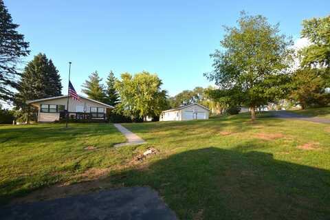 1176 Barker Ave, Sioux City, IA 51108