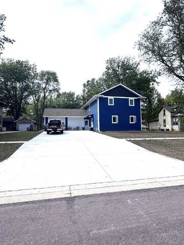 507 S Greene Street, Rock Rapids, IA 51246
