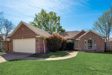 9102 Creede Trail, Fort Worth, TX 76118