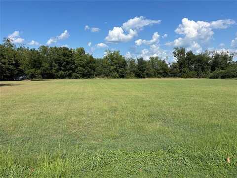 515 Henderson Boulevard, Groesbeck, TX 76642