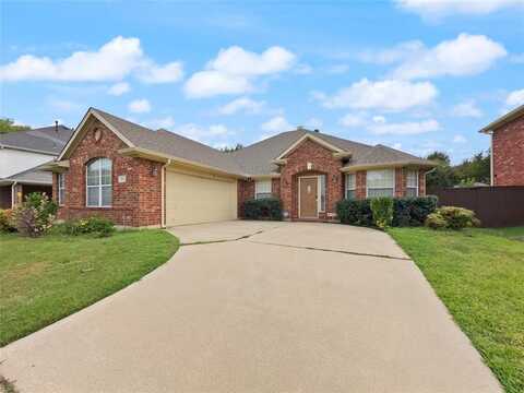 545 Edgeview Drive, Grand Prairie, TX 75052