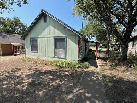 716 N Houston Street, Granbury, TX 76048