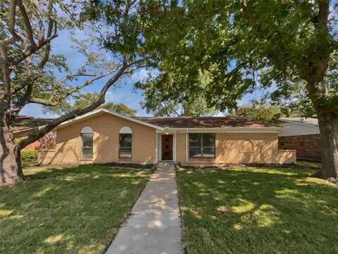 1901 Goliad Drive, Garland, TX 75042