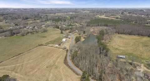 657 Maze Rd, Arab, AL 35016