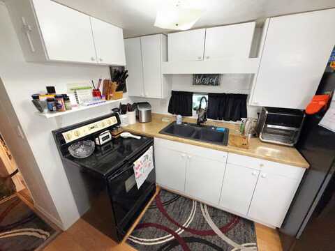 6978 46th ave N., Saint Petersburg, FL 33709