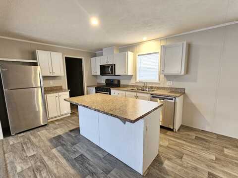 5684 Windjammer Ct., Clio, MI 48001