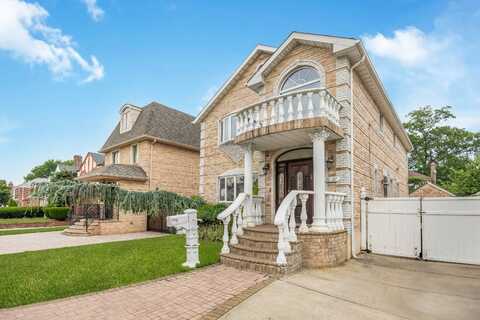 76-27 175th street, Fresh Meadows, NY 11366