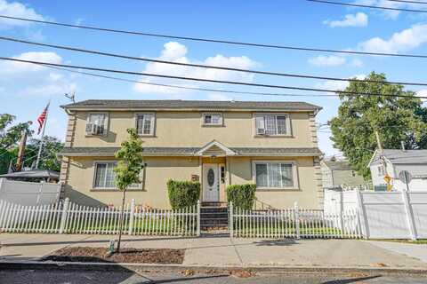 35 Bennett St., Staten Island, NY 10303