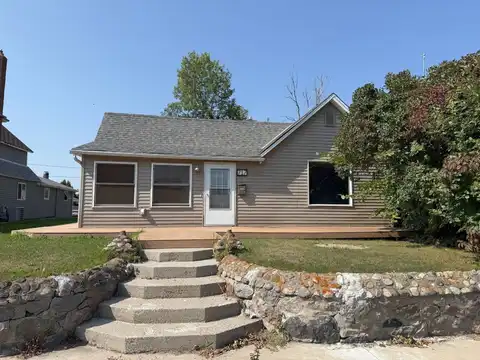 717 Kelly Ave NE, Devils Lake, ND 58301
