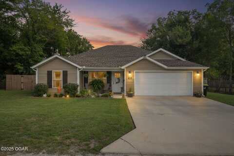 315 E 2nd Street Street, Webb City, MO 64870