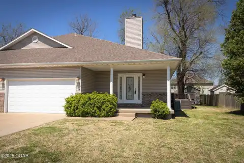 913 Briarview Drive, Carl Junction, MO 64834