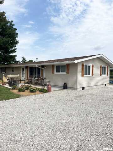 9606 S Vigal Road, Pawnee, IL 62558