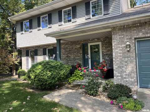 1109 W SLEEPY HOLLOW Court, Peoria, IL 61615