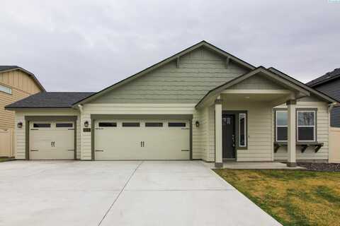 8218 Cassiar Drive, Pasco, WA 99301
