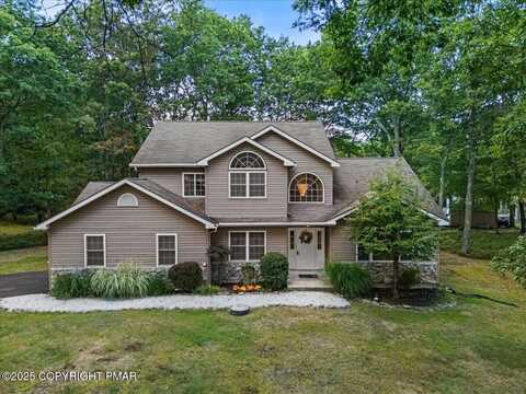 604 Bombur Lane, Tamiment, PA 18371