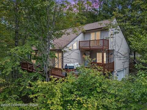 415 Canterbury Road, Bushkill, PA 18324