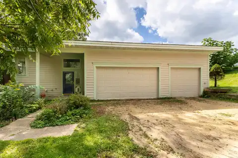 1 Waterford, GALENA, IL 61036