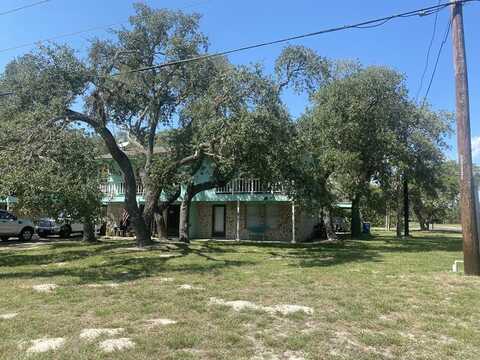 501 Traylor Blvd, ROCKPORT, TX 78382