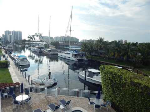 3220 Bayview Dr, Fort Lauderdale, FL 33306