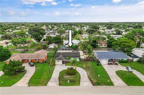 573 SE Floresta Drive, Port Saint Lucie, FL 34983