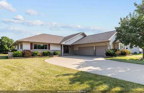 2374 SHORE PRESERVE Drive, OSHKOSH, WI 54904