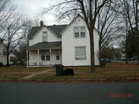 1620 6th Street E, Menomonie, WI 54751