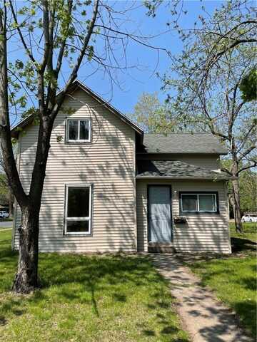 1721 6th Street E, Menomonie, WI 54751