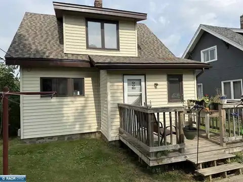 209 6th St NW, Chisholm, MN 55719