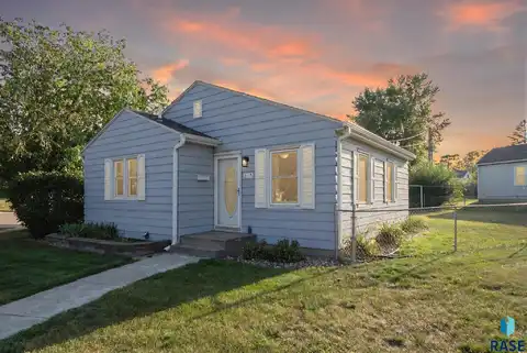 2115 E Austin St, Sioux Falls, SD 57103