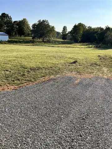 3891 Old Bowling Green Road, Scottsville, KY 42164