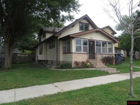 210 Thompson Street, Mankato, MN 56001