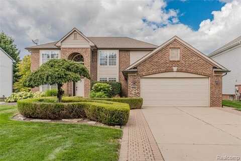 1860 Twin Sun Circle, Commerce Township, MI 48390