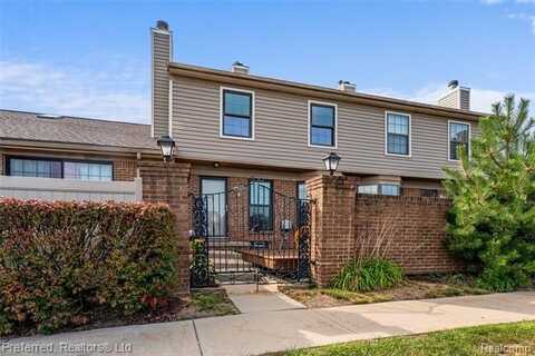 30998 W Country Bluff W, Farmington Hills, MI 48331