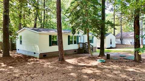 136 Millers Lane, Susan, VA 23163