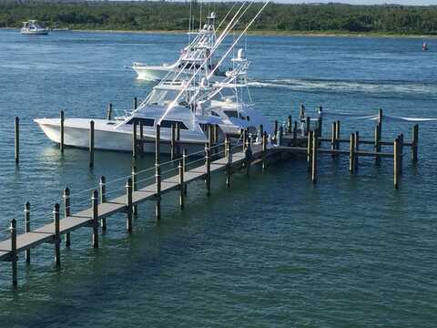 1470 E Seaway Drive E, Fort Pierce, FL 34949
