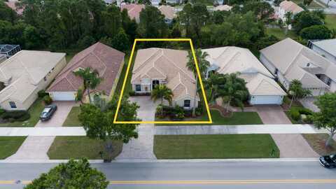 665 SW Lake Charles Circle, Port Saint Lucie, FL 34986