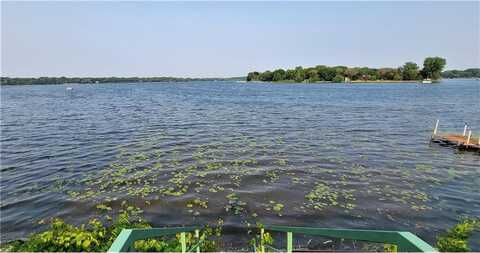 2331 W Medicine Lake Drive, Plymouth, MN 55441