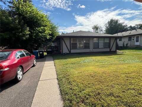 323 Van Buren Avenue N, Hopkins, MN 55343